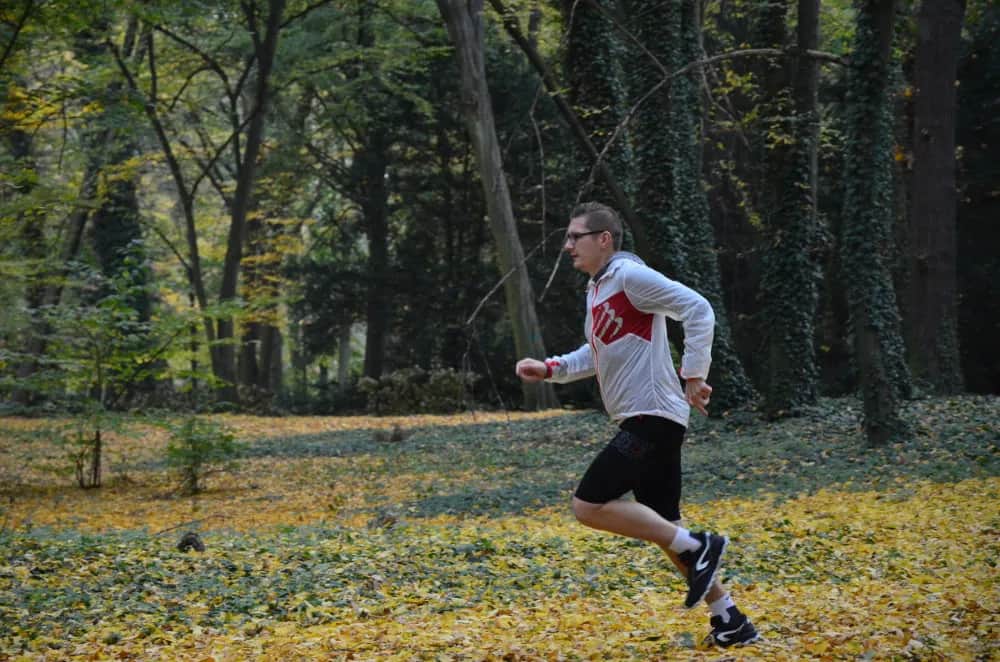 Bieganie na co pomaga: odkryj niespodziewane korzyści dla zdrowia