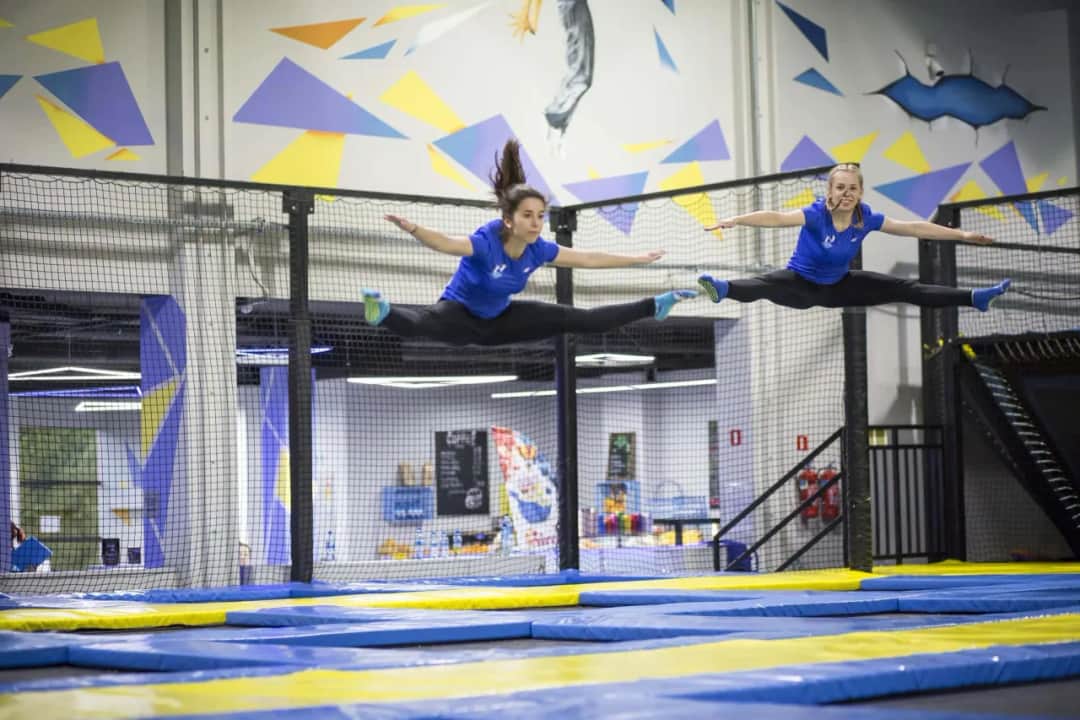 Ile czasu naprawdę zajmuje nauka szpagatu i co na to wpływa?