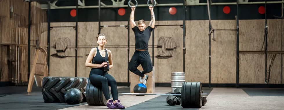 Crossfit czy warto? Odkryj korzyści i wyzwania tego treningu