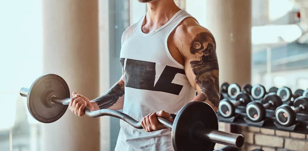 Czy tatuaż się rozciąga podczas ćwiczeń? Odkryj prawdę o deformacjach