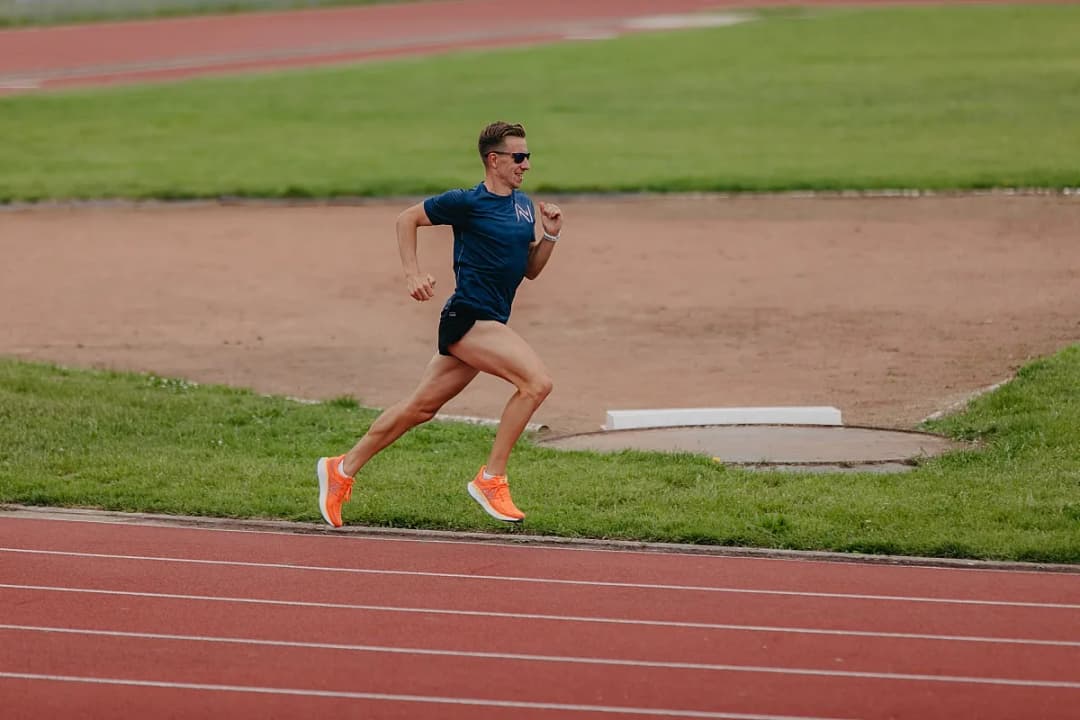 Jak biegać szybciej na 3 km: sprawdzone metody na lepsze wyniki